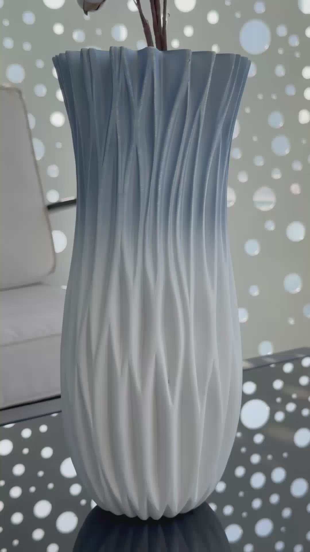 Eva revival vase with a classic design and refined details, blending vintage-inspired elements with contemporary style to create a timeless and elegant accent.